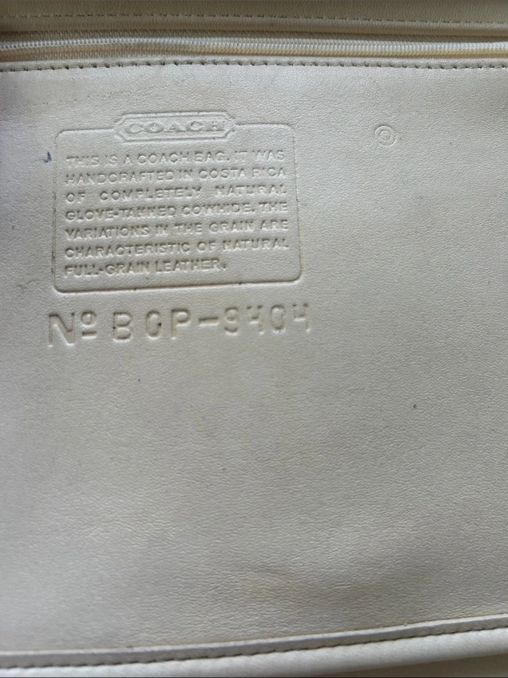 Coach Vintage y2k Hippie Utility flap style messenger bag in Bone rare find 9404